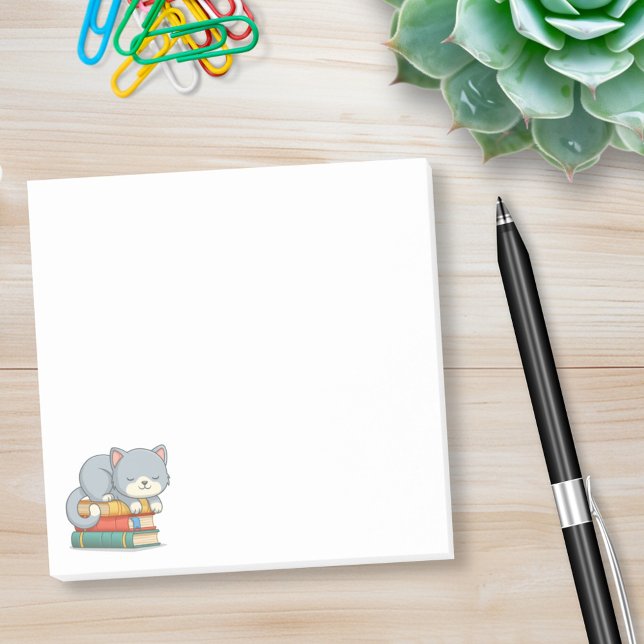 Bloco De Notas Happy Cat on top of a Book Stack (Criador carregado)