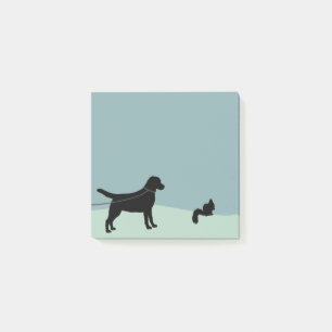 Bloco De Notas Labrador retriever no esquilo Eyeing da trela