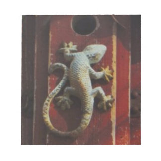 Bloco De Notas Lagarto-cinza em madeira vestida