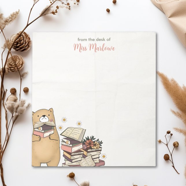 Bloco De Notas Maníaco de retenção Manuais Folha de papel dobrada (Cute Bear Holding Books Folded Paper Background Teacher Appreciation Personalized Notepad)