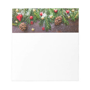 Bloco De Notas Mesa de Natal russa com pinheiro e neve
