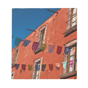 Bloco De Notas México, San Miguel de Allende. Bandeiras coloridas