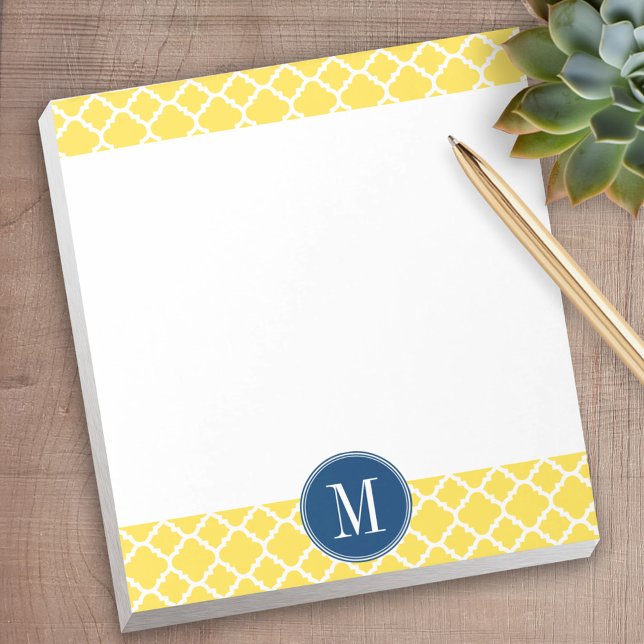 Bloco De Notas Monograma Personalizado de Padrão de Quatrefoil Am (Personalized notepad - great for a gift or your home office)