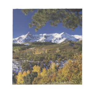 Bloco De Notas Montanhas de San Juan e árvores Aspen em cor de ou