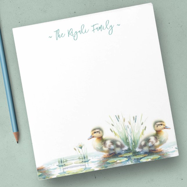 Bloco De Notas Papel de Carta de Água Patos Personalizados (Duck notepads feature a bottom boarder of watercolor ducklings. Personalized custom template)