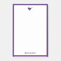 Pequeno pássaro roxo e borda em branco