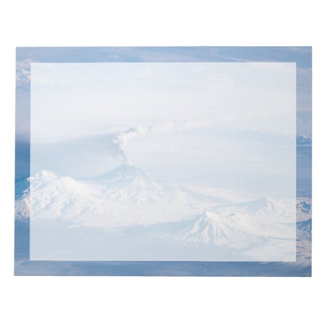 Bloco De Notas Pluma Emanando Do Vulcão Kliuchevskoi. (Frente)