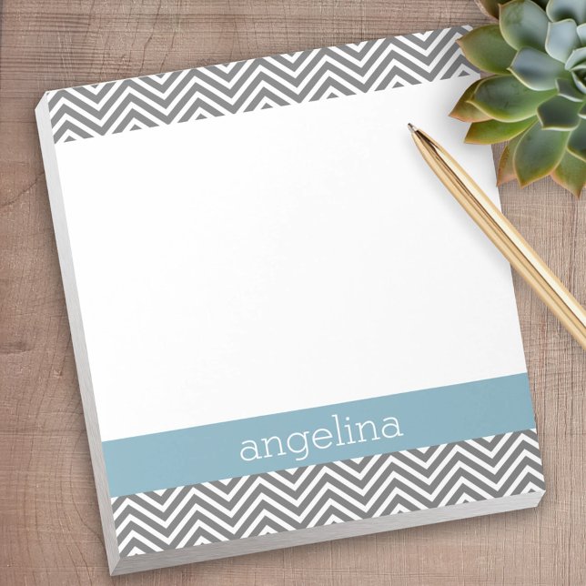 Bloco De Notas Robin Egg Blue e Cinza Chevrons Nome personalizado (Personalized notepad - great for a gift or your home office)