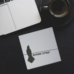 Bloco De Notas Silhueta Raven Preta na Cinza