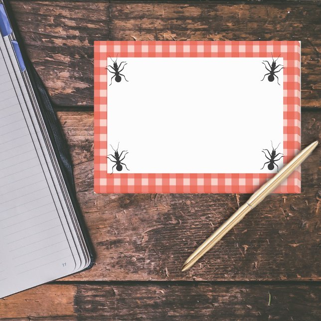 Bloco De Notas Tablete de Xadrez Negra Marchando Rastreada (Black Ants with red white checker picnic tablecloth plaid on white post it notes.)