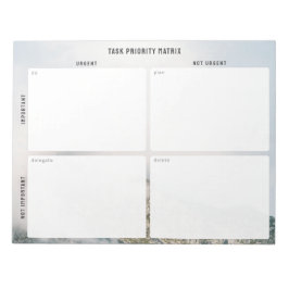 Bloco De Notas Task Priority and planner Matrix (mountain)