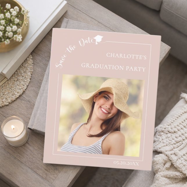Blush Pink Photo Graduation Save the Date card (Criador carregado)