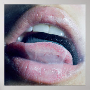 Boca que lambe o poster do vapor