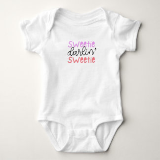 Body Para Bebê Adorable Baby Bodysuit with Sweet Saying