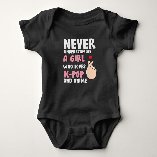 Body Para Bebê Anime e pop : Nunca subestime uma garota (Frente)