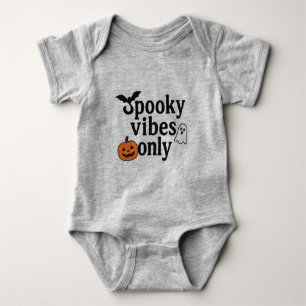 Body Para Bebê Apenas Vibes Spooky 🎃   Design de Vinheta Hallowe