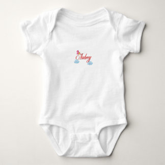 Body Para Bebê Aubrey com borboletas e nuvens