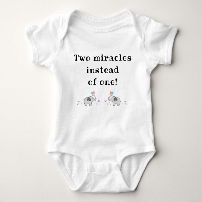 Body Para Bebê Bebê Bodysuit para gêmeos, uma peça com um slogan  (Frente)