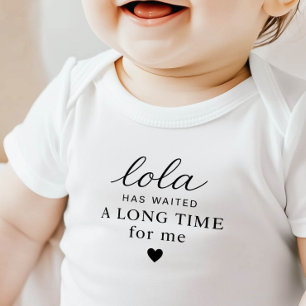 Body Para Bebê Body Bodysuit de Bebê Lola Has Waited Presente