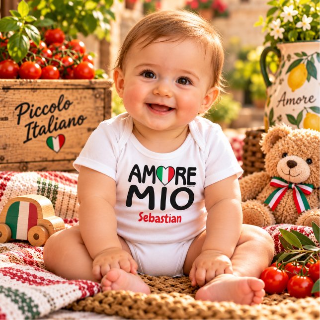 Body Para Bebê Body de Bebê AMORE MIO (Amore Mio with Italian Flag Heart personalized white baby bodysuit for baby shower gift, new mom )