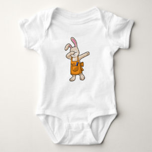 Body Para Bebê Bunny como cabeleireiro com comb e tesoura