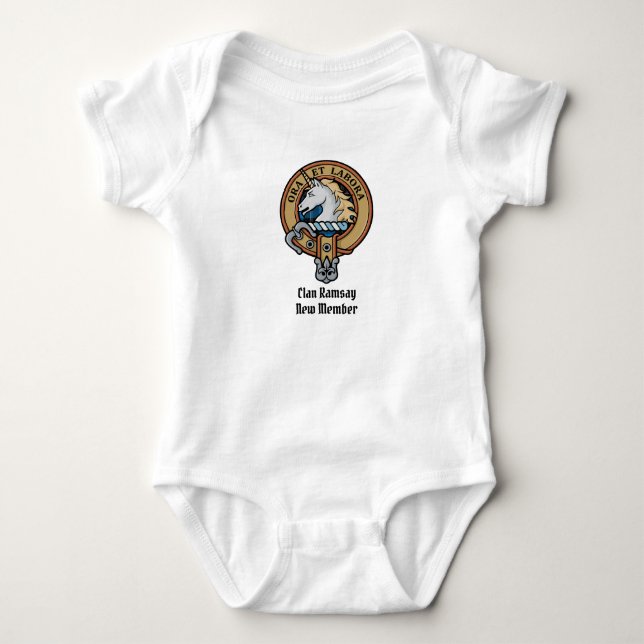 Body Para Bebê Clan Ramsay Crest sobre Blue Hunting Tartan (Frente)