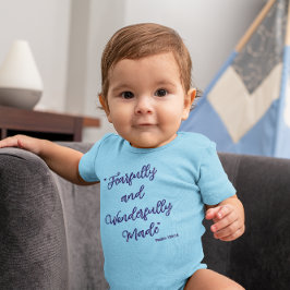 Body Para Bebê "Criado com Temor e Maravilha" Versículo da Bíblia