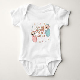 Body Para Bebê Cute Twin Baby Burrito Announcement Illustration
