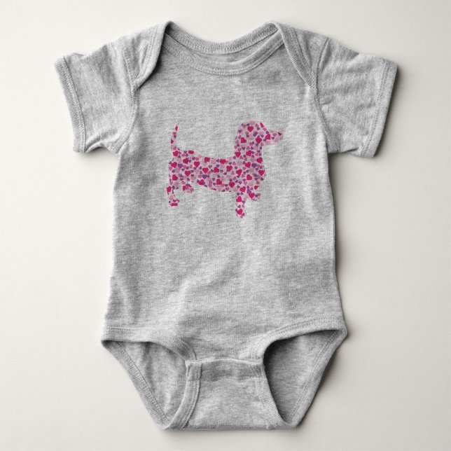 Body Para Bebê Dachshund feito em Corações Rosa (Frente)