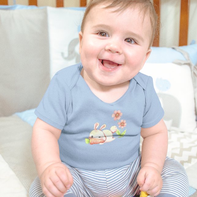 Body Para Bebê Desenhar De Coelho Com Cartolina (Rabbit Draw With Carrot Cartoon Baby Bodysuit)