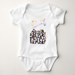 Body Para Bebê Desenho de Cartoons do Partido dos Pinguins Feliz