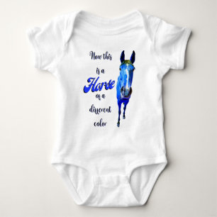 Body Para Bebê Este É Um Cavalo De Cor Diferente Em Azul