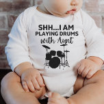 Body Para Bebê Estou tocando tambores com a tia Funny Drummer Gif<br><div class="desc">Não apenas uma camiseta de tambor,  mas uma maneira de sua pequena contar a todos sobre sua paixão por bater usando esta camiseta engraçada e na moda!</div>