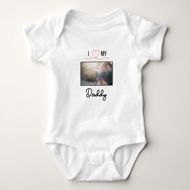 BODY PARA BEBÊ EU AMO MINHAS ROUPAS DE BEBÊ PAI FOTO PERSONALIZAD (Frente)