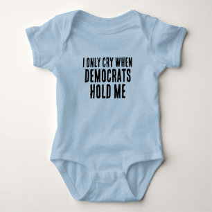 BODY PARA BEBÊ EU SÓ CHORO QUANDO DEMOCRATAS ME MANTÊM ENGRAÇADO