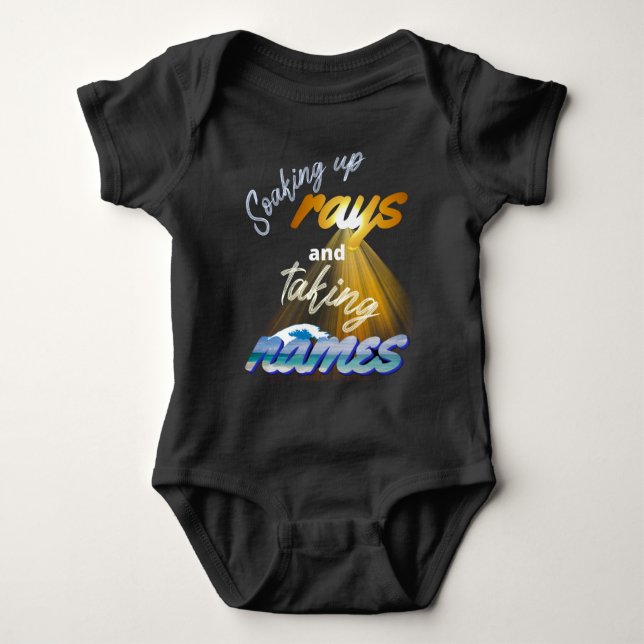 Body Para Bebê Fazendo Rays e Tomando Nomes no Verão (Frente)