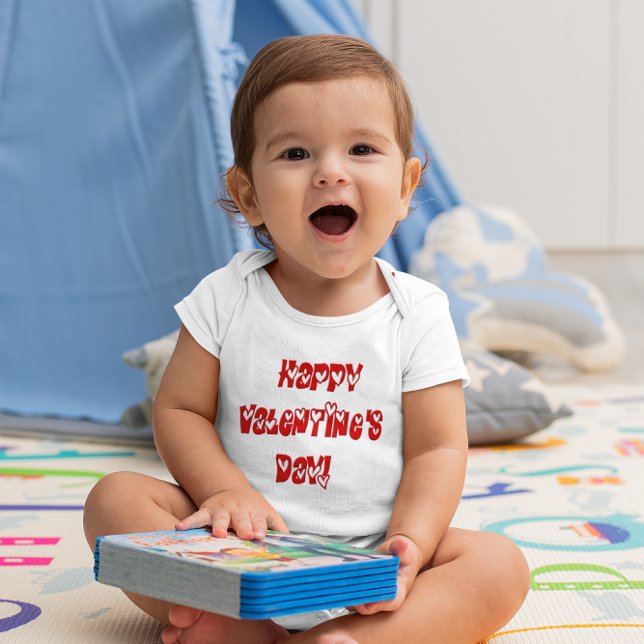 Body Para Bebê Feliz dia de os namorados com Corações (Happy Valentine's Day with Hearts Baby Bodysuit)