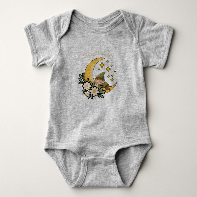 Body Para Bebê Fique Mágico Gnome na Lua Crescente  (Frente)