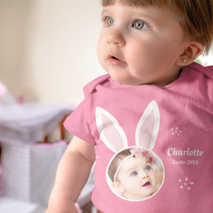 Body Para Bebê Foto de Menina com "Bunny Ears" e Páscoa de Nomes