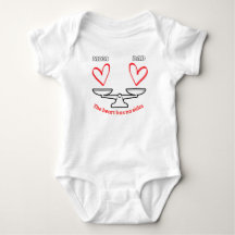 Funny Mom vs Dad Heart Scale Baby Bodysuit - The H