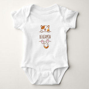 Body Para Bebê Gato de chita feliz que espreita atrás do nome