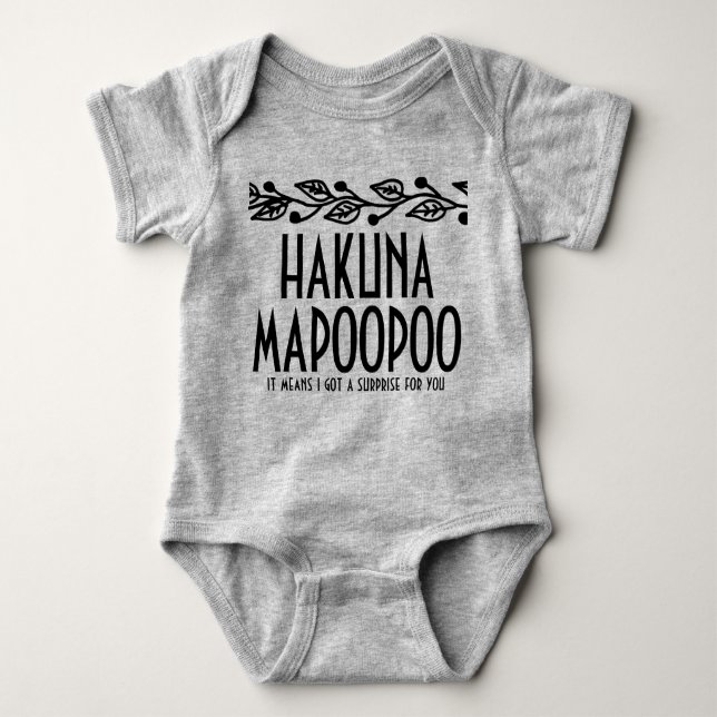 Body Para Bebê Hakuna Mapoopoo Baby Onsie (Frente)