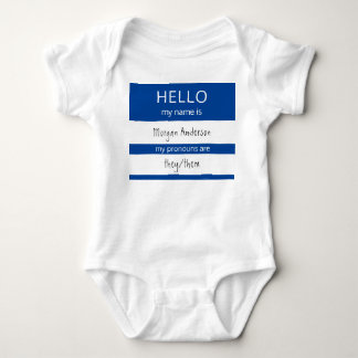 Body Para Bebê HELLO Personalizado Meu Nome Pronounes É Crachá