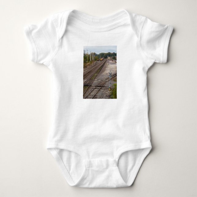 Body Para Bebê Jeff City Railroad Tracks (Frente)