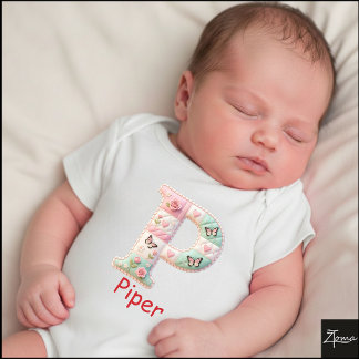 Body Para Bebê Letra Inicial P de Berçário em Patchwork Matelassa