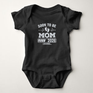 Body Para Bebê Logo de Mãe em Breve 2026 Anúncio de Gravidez
