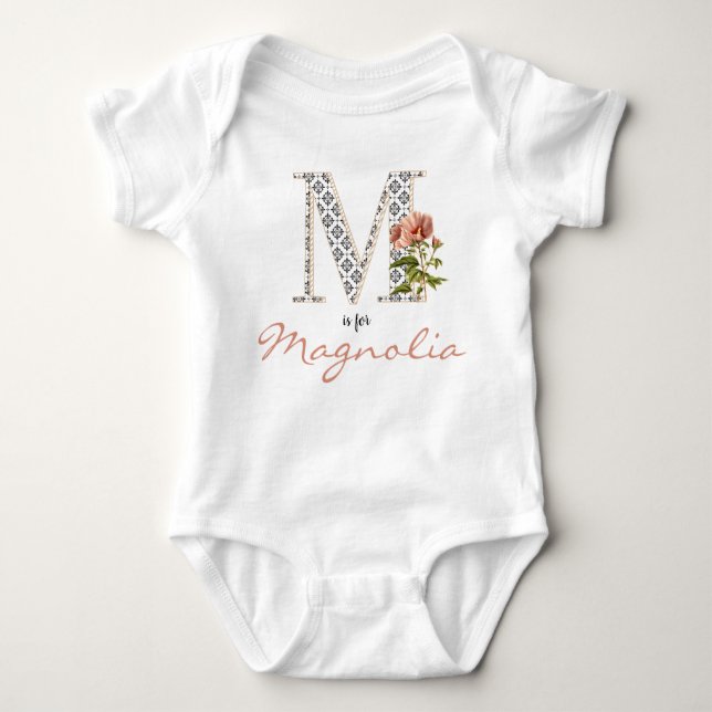 Body Para Bebê Magnolia - Nome Reveal Floral - Letra Moça Whimsic (Frente)