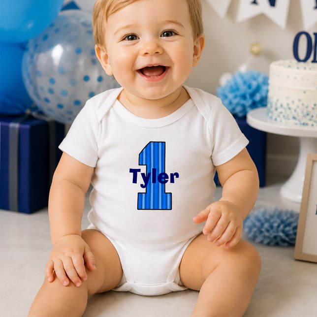 Body Para Bebê Menino de Primeiro Aniversário com Listras Azuis (Blue Striped First Birthday Boy Baby Bodysuit)