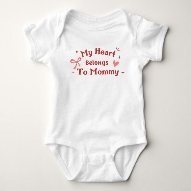 Body Para Bebê Meu coração pertence à mamãe (Frente)