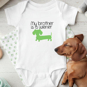 Body Para Bebê Meu Irmão é um Anúncio de Bebê com Roupa de Wiener